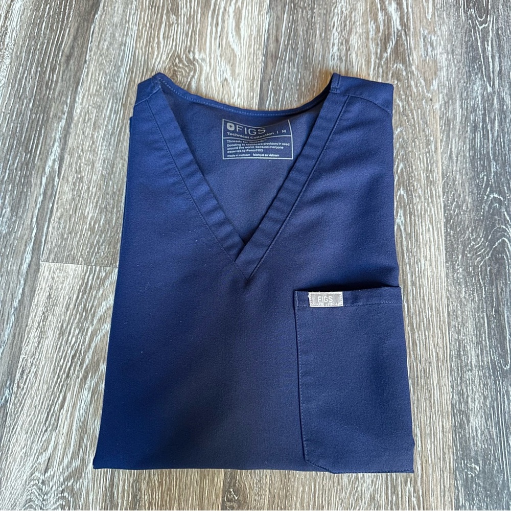 Figs Navy Catarina One Pocket Scrub Top